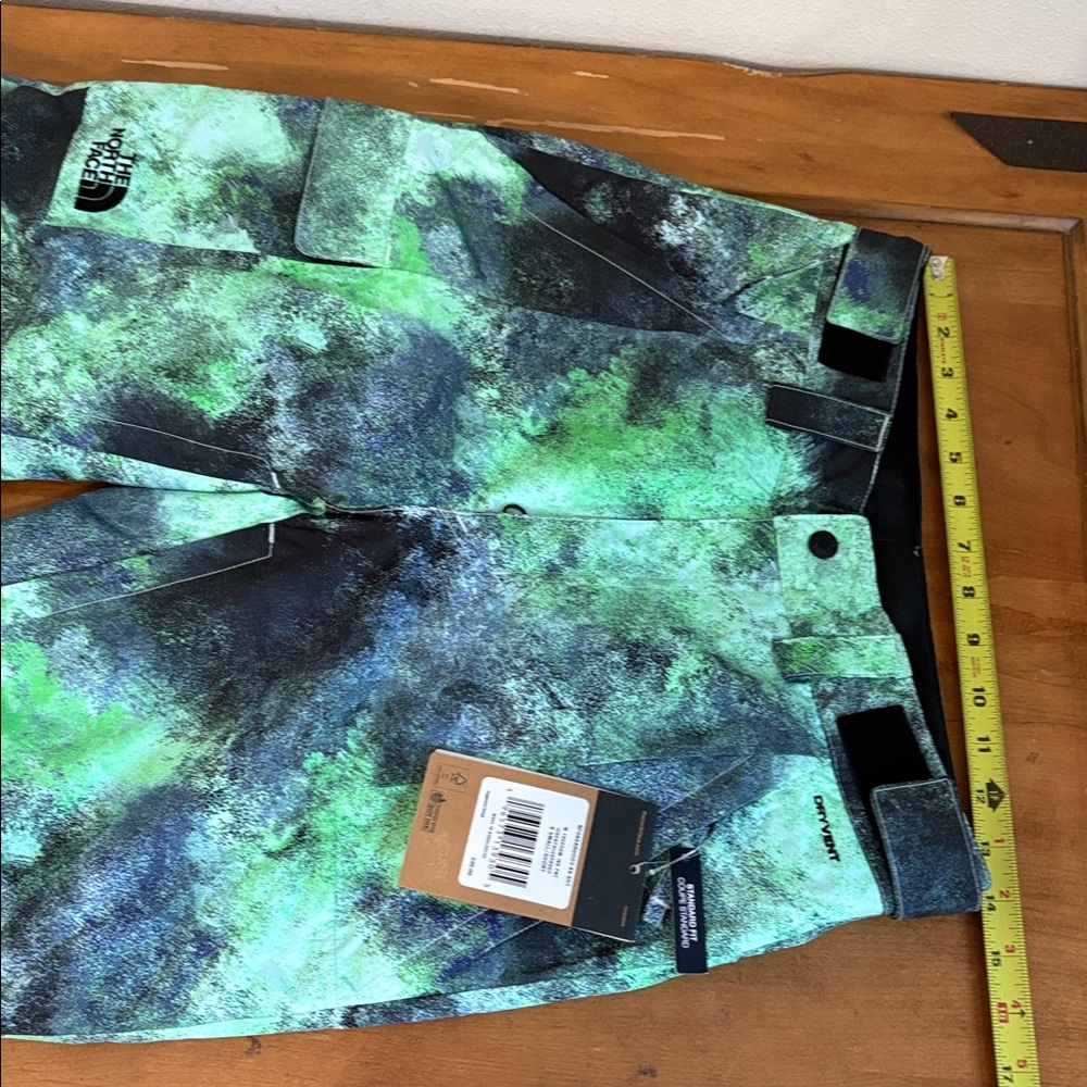 The North Face NWT Vibrant Green and Black Ski Snowboarding Pants Size XS Short - Picture 5 of 16